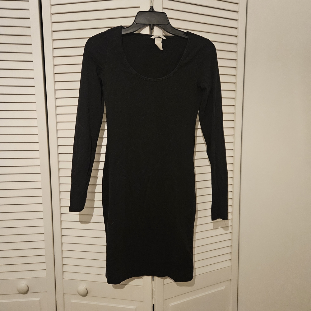 H&M Classic Black Long Sleeve Dress